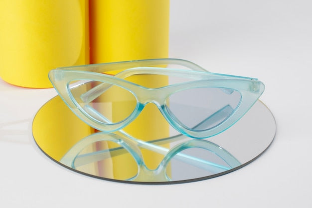 Annealed glass samples