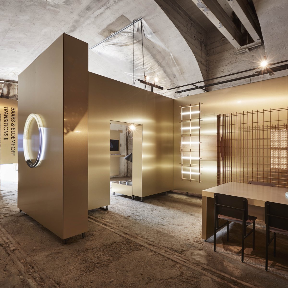936 Champagne Brass Aluminium