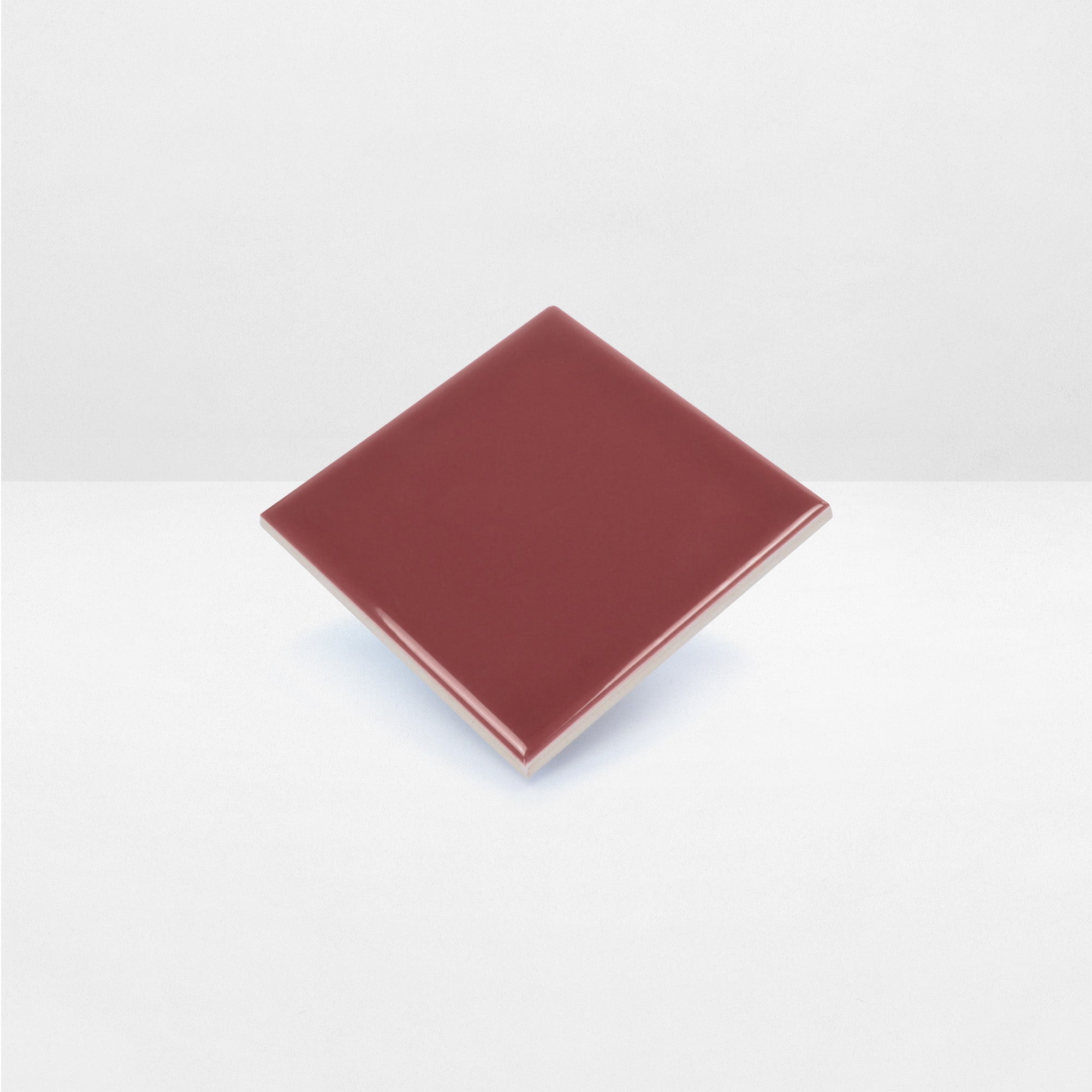 Spectrum Plus Barn Red Gloss