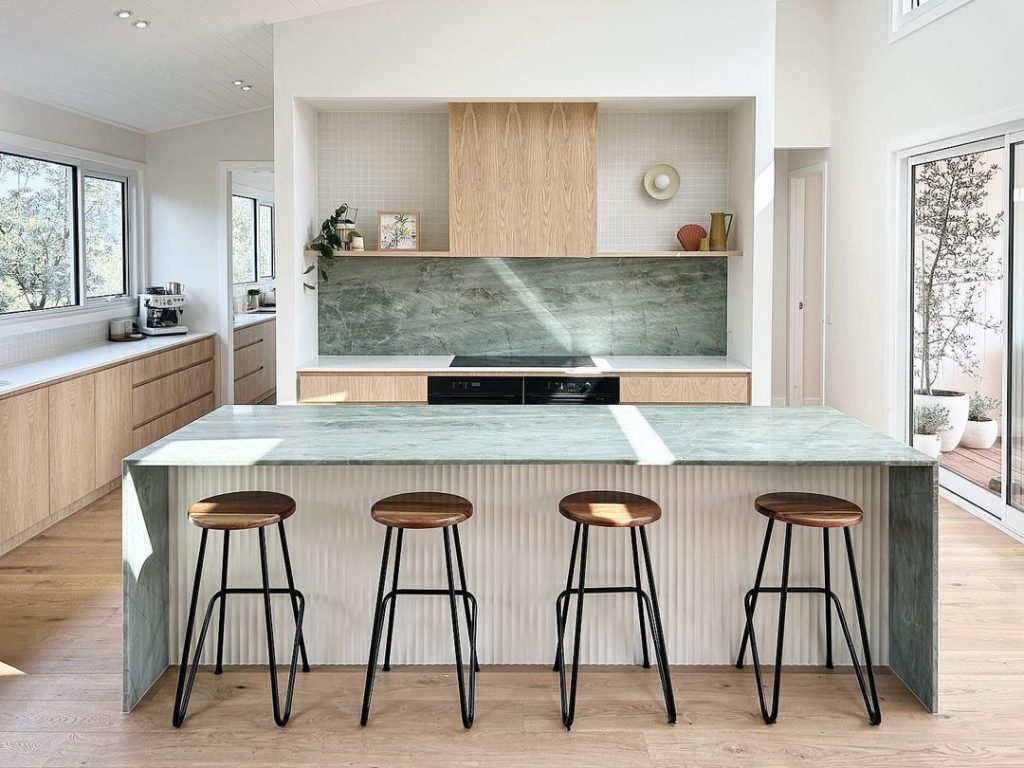 American Oak - Crown