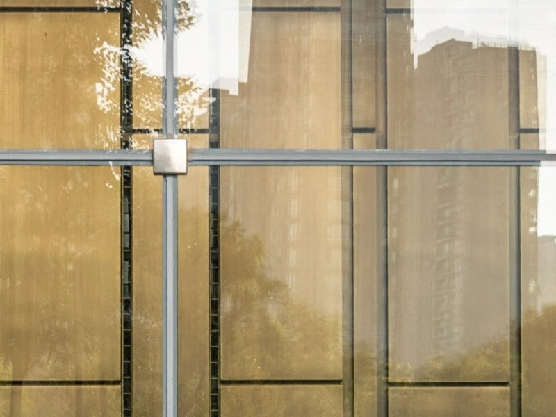 Clear glass sample