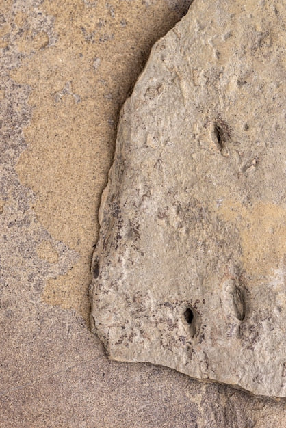 Cleft stone sample