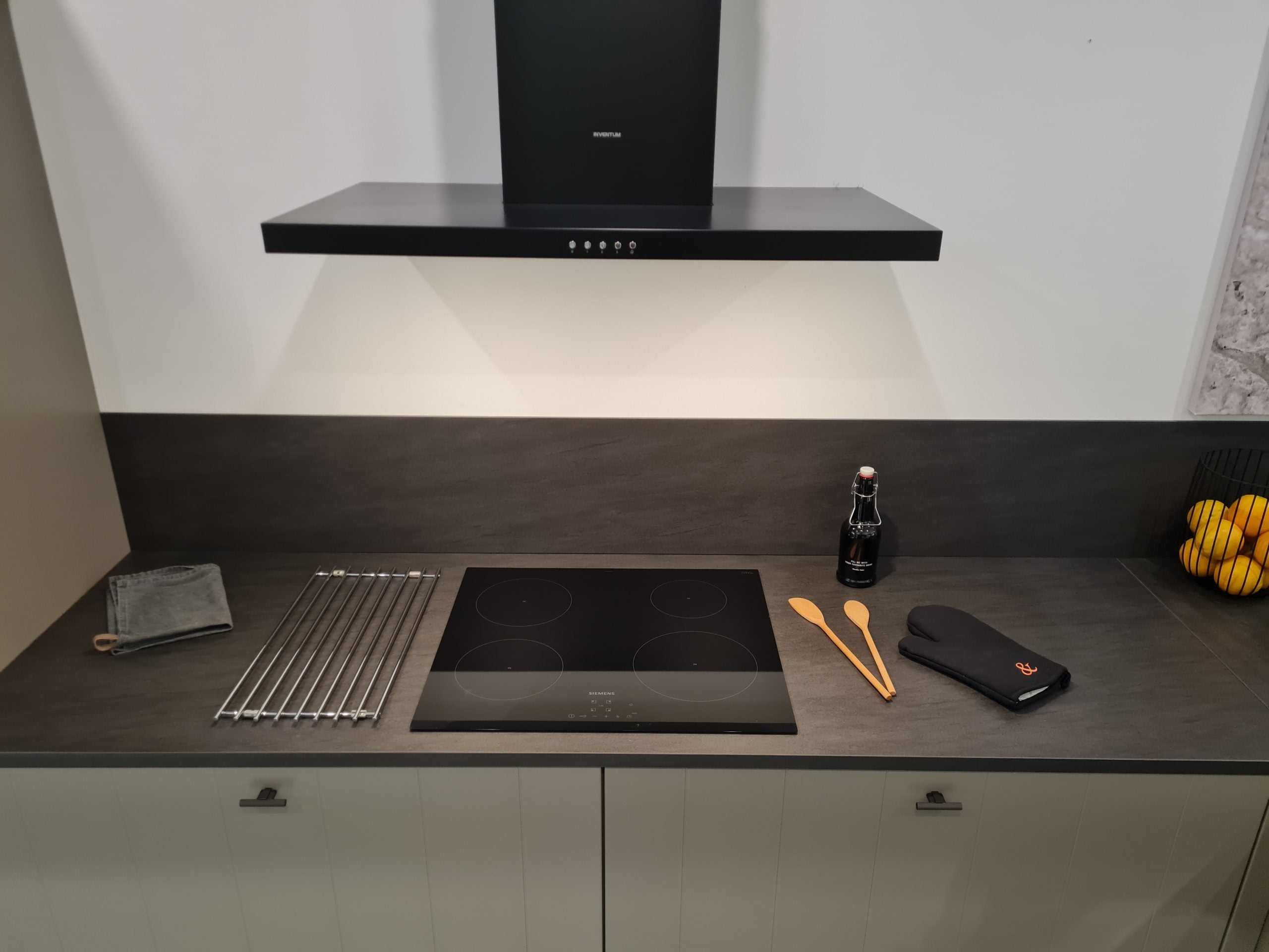 Ascale - Etna Black